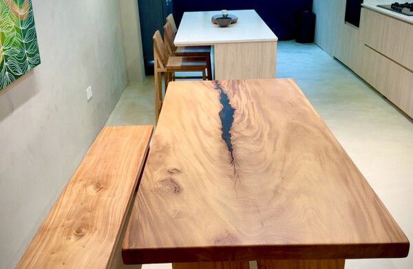 Dining_Table_02